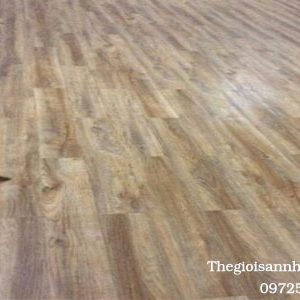 Phòng khách sử dụng sàn nhựa keo dính M-001