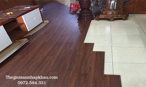 Thi công sàn nhựa keo dính cho chung cư tại Hải Phòng