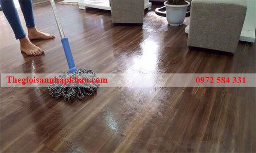 do chong nuoc tuyet doi cua san nhua van go hem khoa