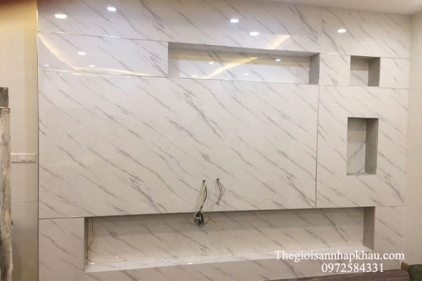 su dung nhua op tuong van da cho background tivi