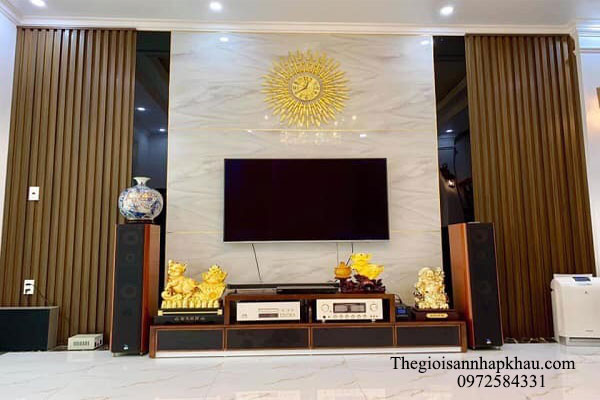 tam nhua op tuong van da ket hop tam op go nhua