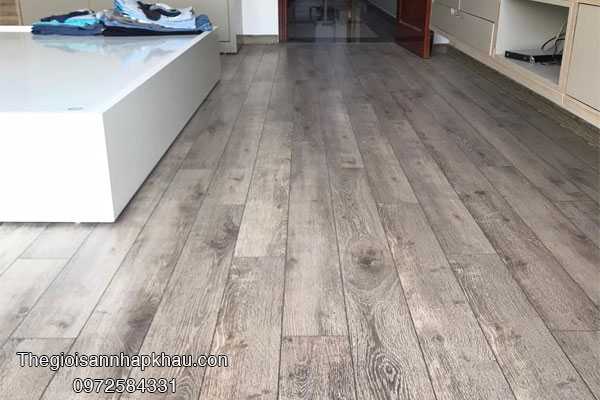 khong gian sang trong khi su dụng sàn go nhap khau chau au