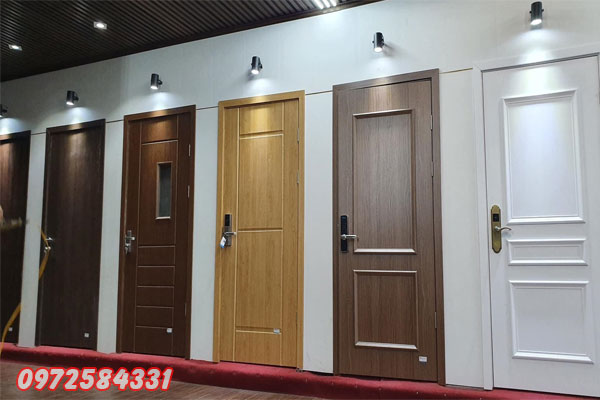 showroom cua go nhua composite tai hai phong